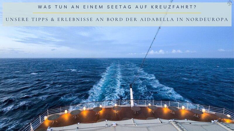 Blick vom Heck der AIDAbella über das Meer an einem Seetag in Nordeuropa