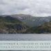 Panoramablick auf die felsige Küste des Lysefjords in Norwegen mit dramatischen Wolken am Himmel – Titelbild für Stavanger & Lysefjord Kreuzfahrt mit Bootstour und Altstadtbummel auf eigene Faust.