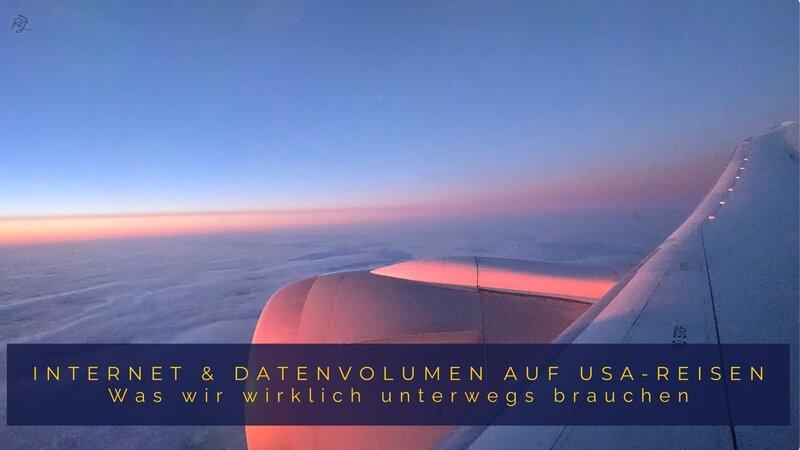 Anreise in die USA mit Blick aus dem Flugzeugfenster während einer Reise